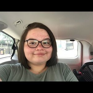 Meet your Posher, Charlottie